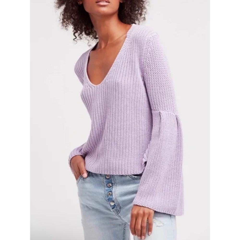 FREE PEOPLE Purple Lilac Women's XL Bell Sleeve Cotton V-neck Sweater NWOT - Picture 2 of 12